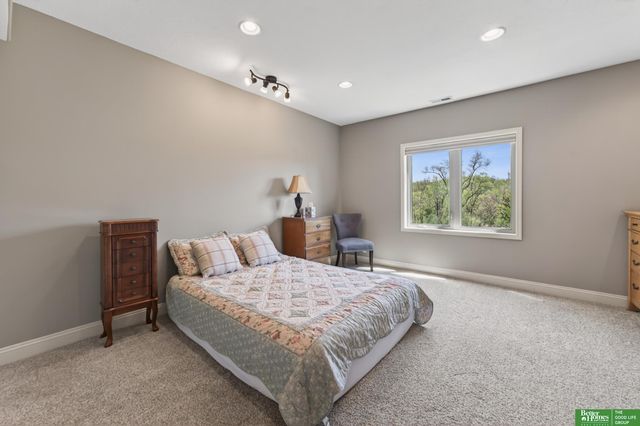 827 Wedgewood Court, Plattsmouth, NE 68048
