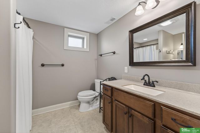 827 Wedgewood Court, Plattsmouth, NE 68048