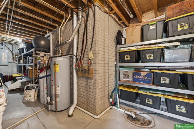 827 Wedgewood Court, Plattsmouth, NE 68048