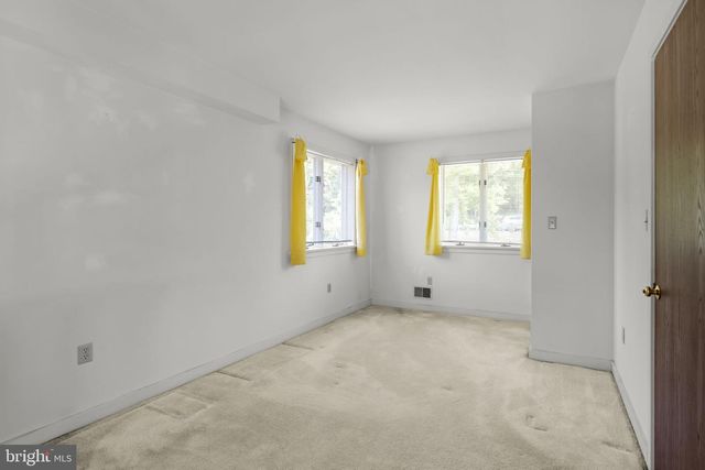 21 SPEEDWELL FORGE RD, Lititz, PA 17543