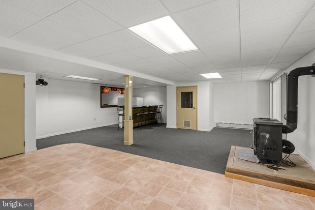 21 SPEEDWELL FORGE RD, Lititz, PA 17543