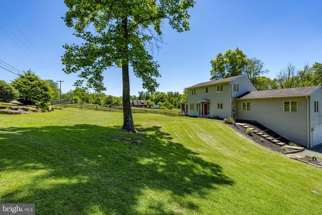 21 SPEEDWELL FORGE RD, Lititz, PA 17543