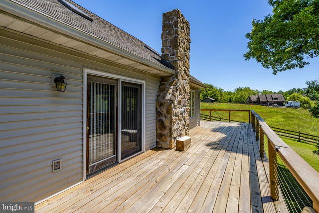 21 SPEEDWELL FORGE RD, Lititz, PA 17543