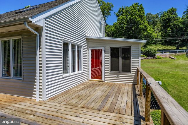 21 SPEEDWELL FORGE RD, Lititz, PA 17543