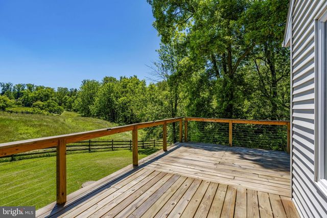 21 SPEEDWELL FORGE RD, Lititz, PA 17543