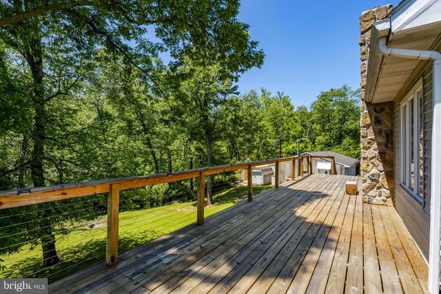 21 SPEEDWELL FORGE RD, Lititz, PA 17543