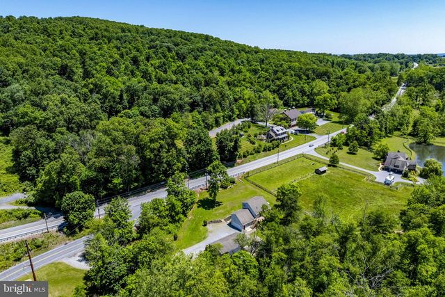 21 SPEEDWELL FORGE RD, Lititz, PA 17543
