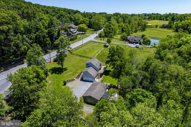 21 SPEEDWELL FORGE RD, Lititz, PA 17543