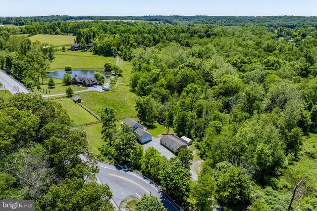 21 SPEEDWELL FORGE RD, Lititz, PA 17543