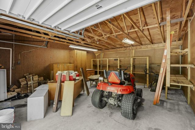 21 SPEEDWELL FORGE RD, Lititz, PA 17543