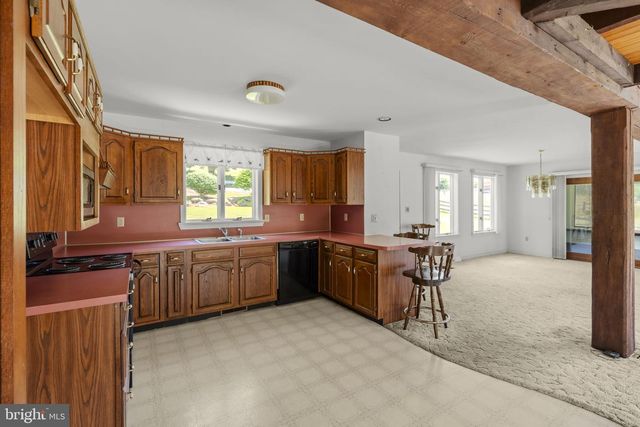 21 SPEEDWELL FORGE RD, Lititz, PA 17543
