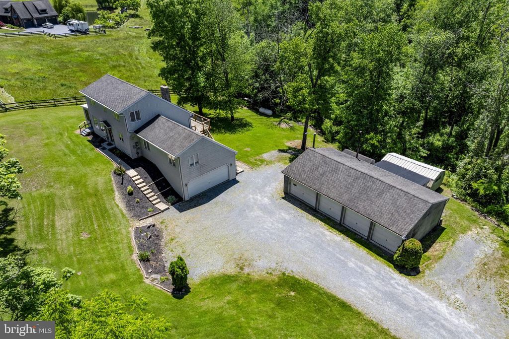 21 SPEEDWELL FORGE RD, Lititz, PA 17543