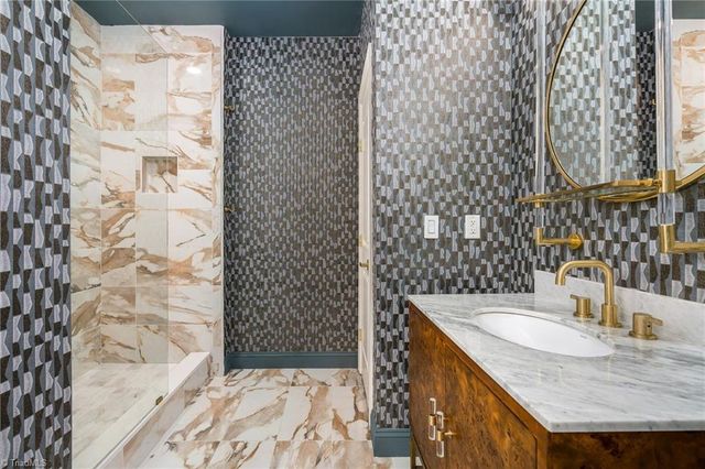 201 N Elm Street 1401, Greensboro, NC 27401