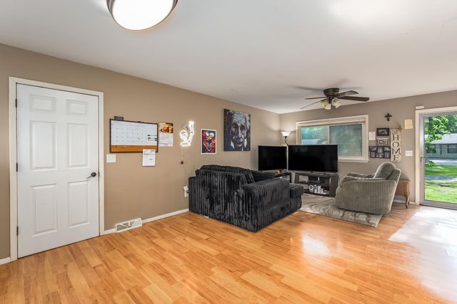 6373 N Tarrytown St, Park City, KS 67219
