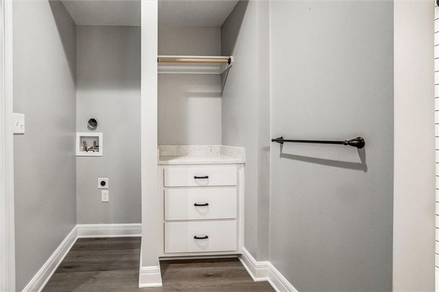 3718 NW 96th Court, Kansas City, MO 64154