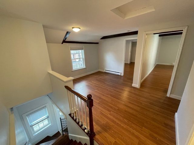 8-10 Essex St 8, Andover, MA 01810