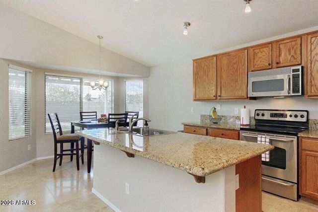1261 W CANARY Way, Chandler, AZ 85286
