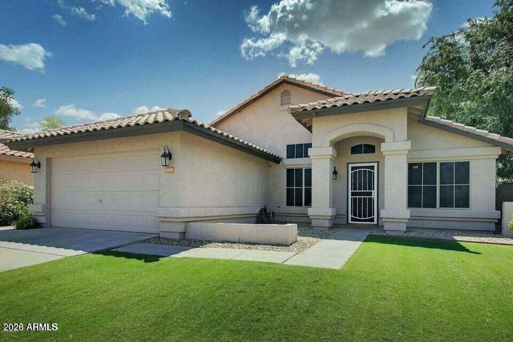 1261 W CANARY Way, Chandler, AZ 85286