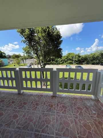 15600 NW 7TH Avenue 211, Miami, FL 33169