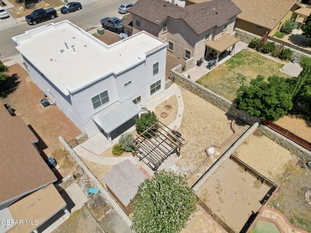 2916 PINO BLANCO Place, El Paso, TX 79938