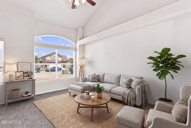 2916 PINO BLANCO Place, El Paso, TX 79938
