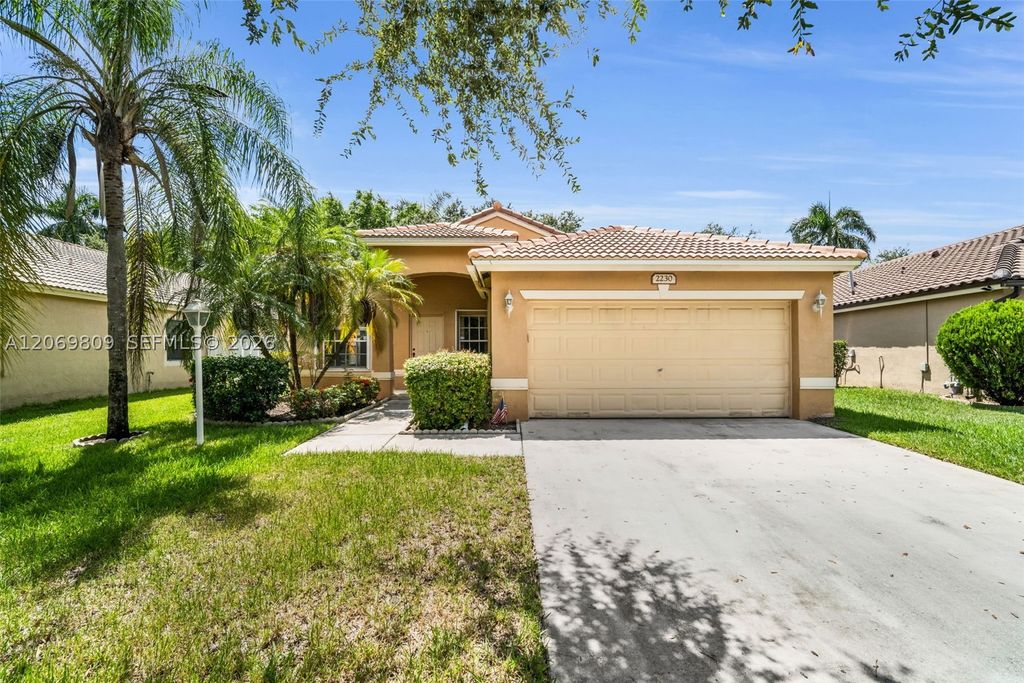 2230 NW 145th Ave, Pembroke Pines, FL 33028