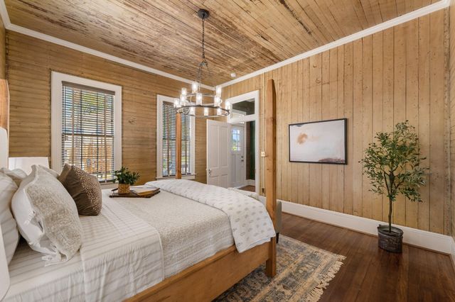 1123 32nd Street, Galveston, TX 77550