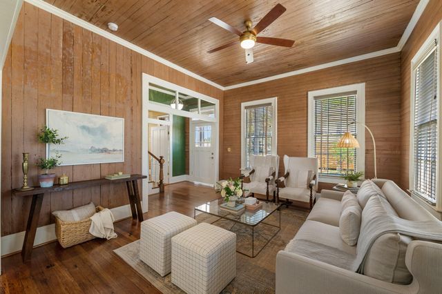 1123 32nd Street, Galveston, TX 77550