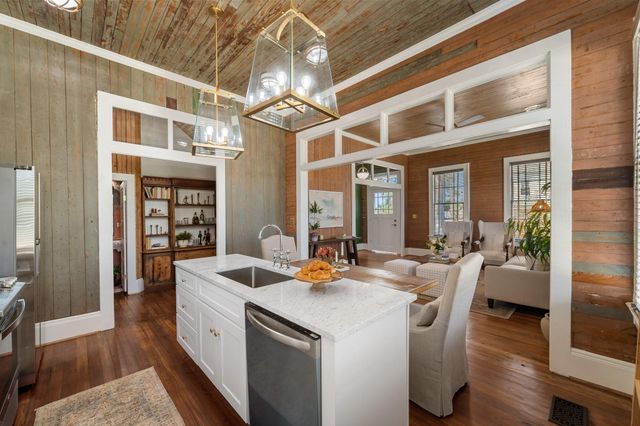 1123 32nd Street, Galveston, TX 77550