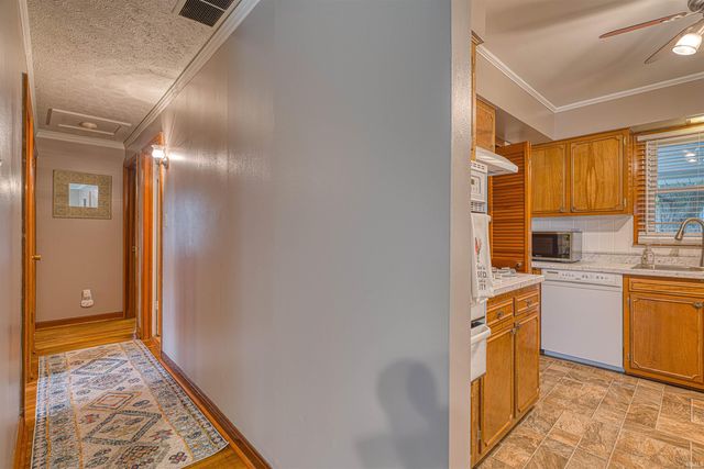 861 N Helfrich Avenue, Evansville, IN 47720