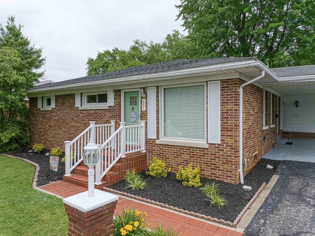 861 N Helfrich Avenue, Evansville, IN 47720