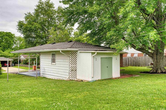 861 N Helfrich Avenue, Evansville, IN 47720