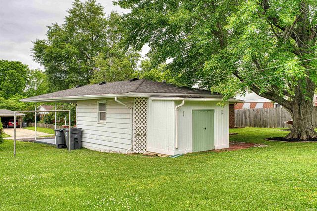 861 N Helfrich Avenue, Evansville, IN 47720