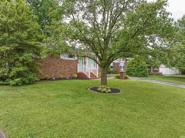 861 N Helfrich Avenue, Evansville, IN 47720