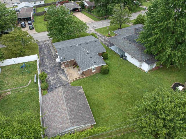 861 N Helfrich Avenue, Evansville, IN 47720