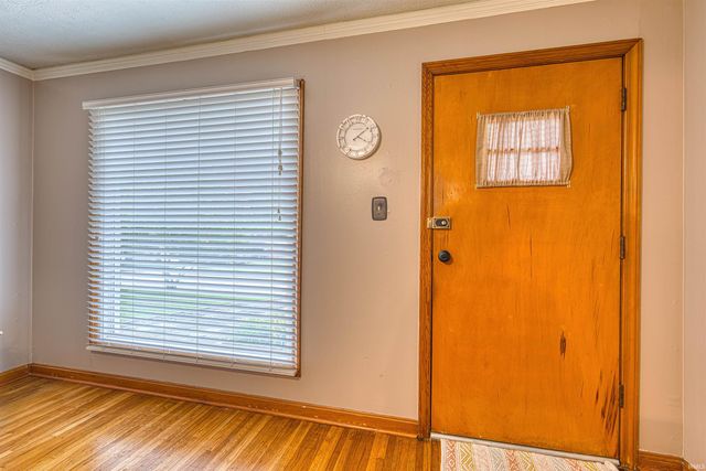 861 N Helfrich Avenue, Evansville, IN 47720