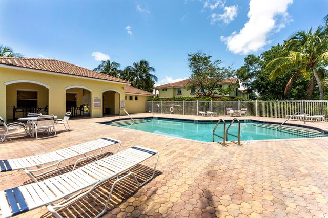 49 SE Sedona Circle 101, Stuart, FL 34994