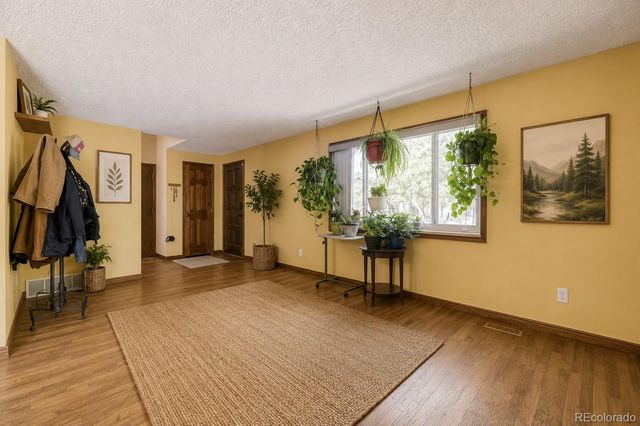 9400 W Burgundy Avenue, Littleton, CO 80123