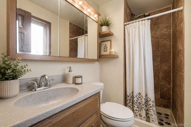 9400 W Burgundy Avenue, Littleton, CO 80123