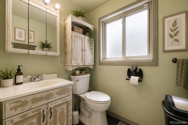 9400 W Burgundy Avenue, Littleton, CO 80123