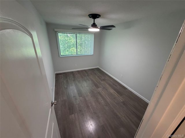 203 Springmeadow Drive B, Holbrook, NY 11741