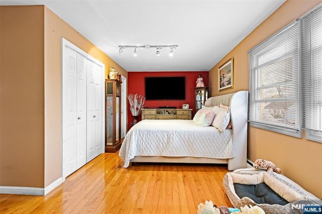 4 Patton Place, Dumont, NJ 07628
