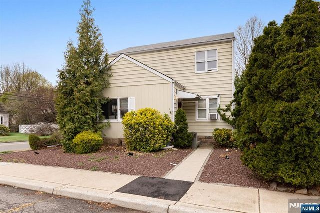 4 Patton Place, Dumont, NJ 07628