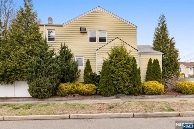 4 Patton Place, Dumont, NJ 07628