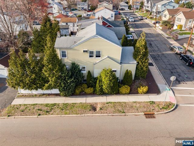 4 Patton Place, Dumont, NJ 07628