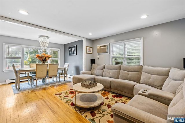 4 Patton Place, Dumont, NJ 07628