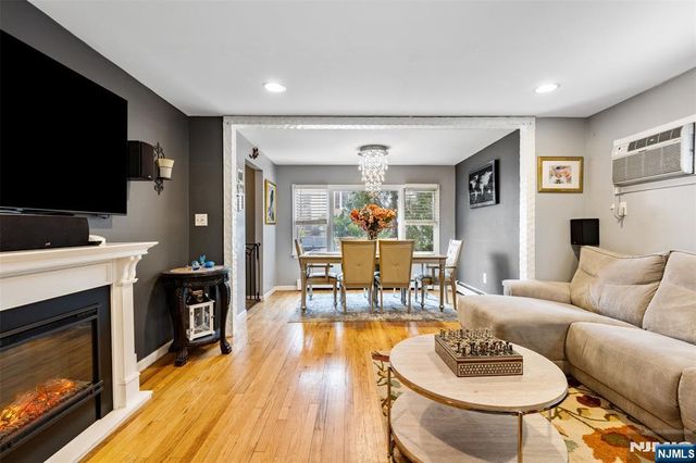 4 Patton Place, Dumont, NJ 07628