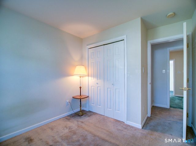 6 Mettler Street, Woodbridge, CT 06525