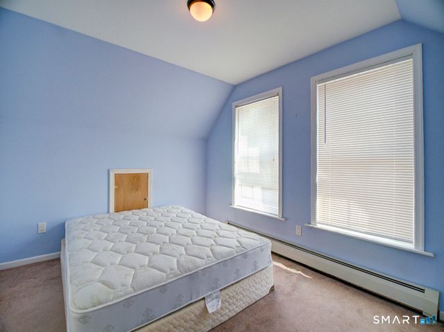 6 Mettler Street, Woodbridge, CT 06525