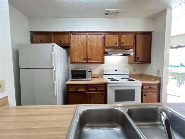 10616 Mellow Meadows DR 27A, Austin, TX 78750